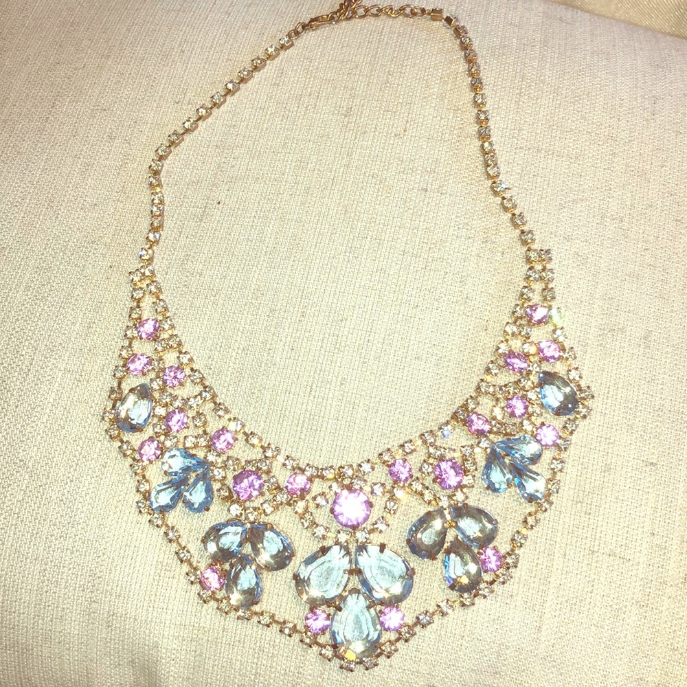 Shiny detailed necklace